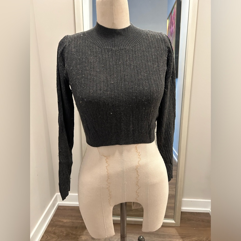 Topshop Cropped Grey Sweater in a Charcoal Grey - 6